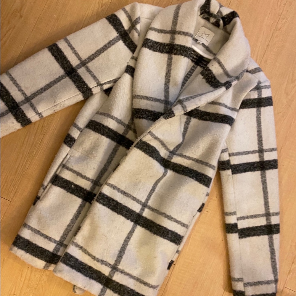 Classy, oversized wool coat